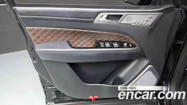 KGM Rexton 2021 thumb 11