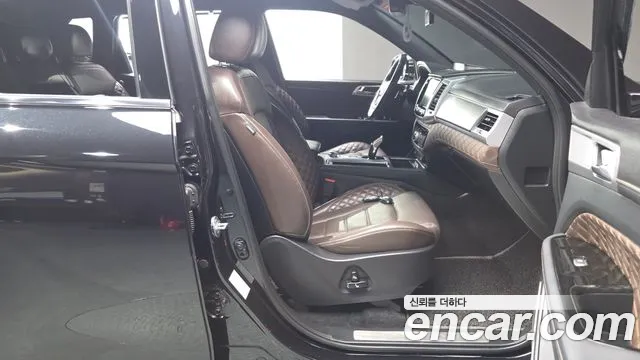 KGM Rexton 2021 thumb 12