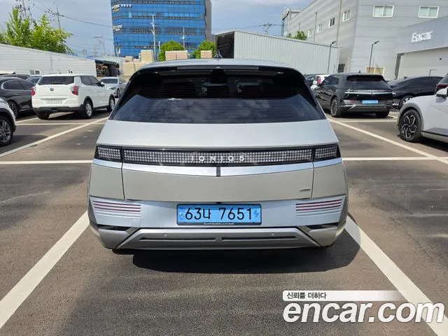 Hyundai Ioniq5 2022 thumb 4