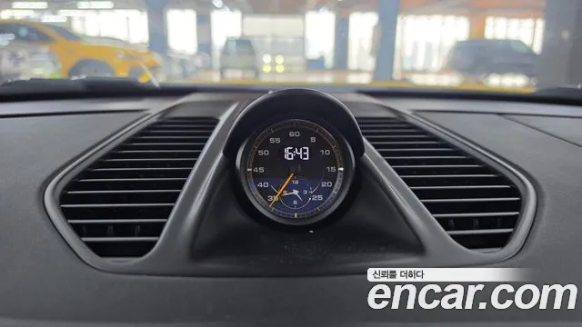 Porsche 911 2016 thumb 8