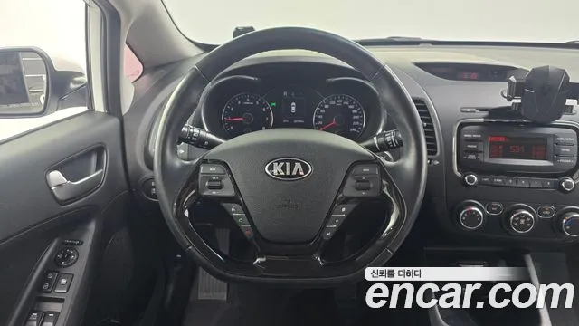 Kia K3 2017 thumb 12