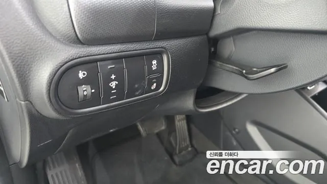 Kia K3 2017 thumb 2