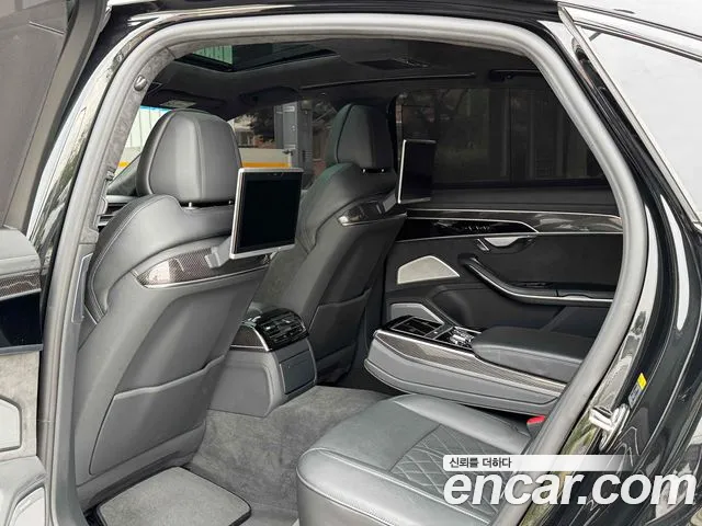 Audi S8 2020 thumb 4