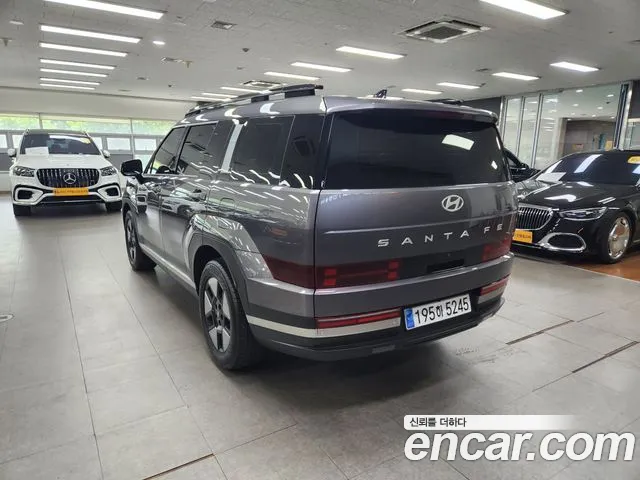 Hyundai Santa Fe 2023 thumb 2