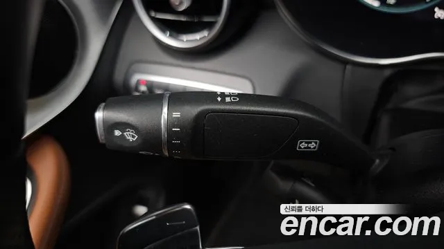 Mercedes-Benz C-Class 2020 thumb 7