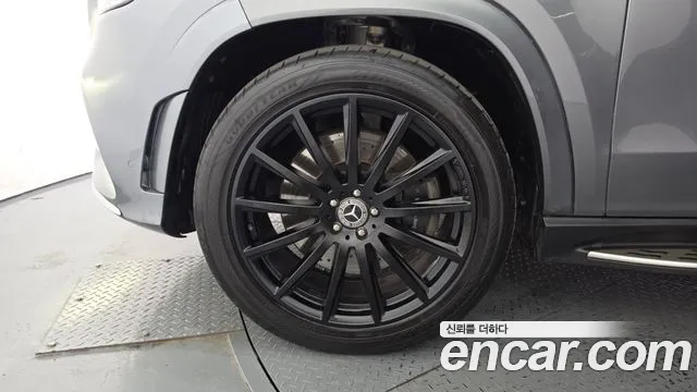 Mercedes-Benz GLS 2021 thumb 8