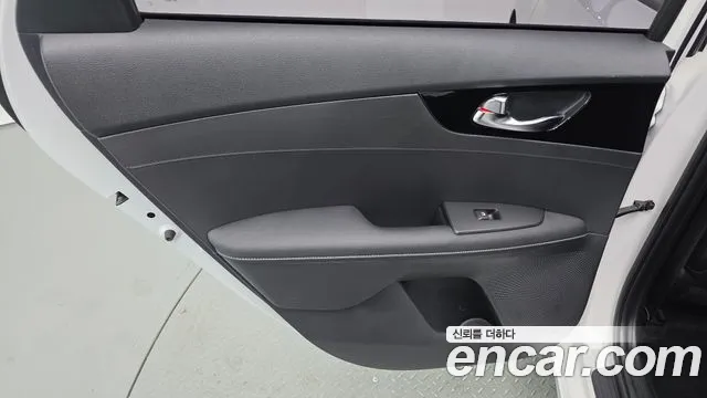Kia K3 2023 thumb 11