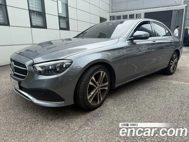 Mercedes-Benz E-Class 2021 thumb 8