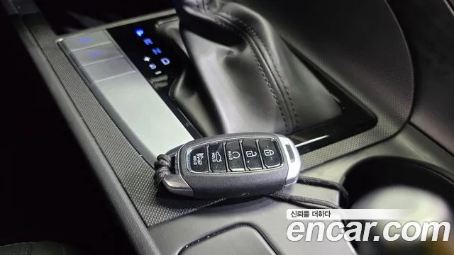 Hyundai Elantra 2020 thumb 6