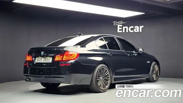 BMW 5 серии 2012 thumb 4