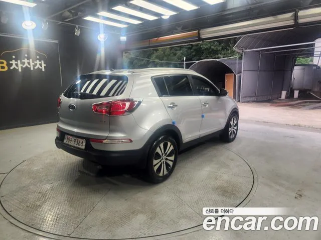 Kia Sportage 2010 thumb 4