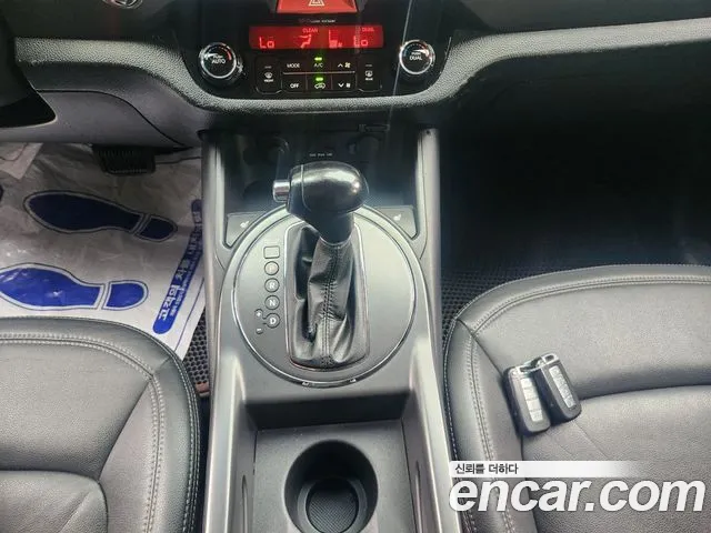 Kia Sportage 2010 thumb 2