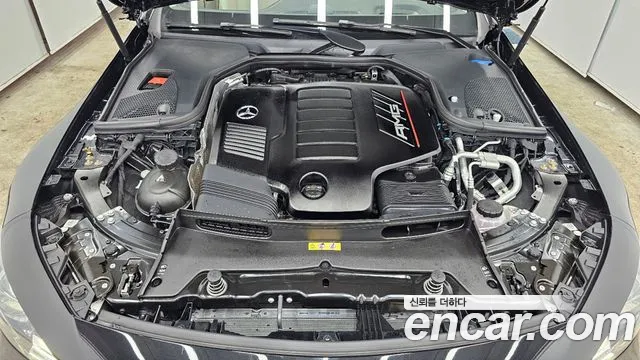 Mercedes-Benz AMG GT 2025 thumb 7