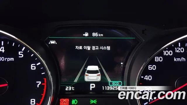 Kia Carnival 2018 thumb 4