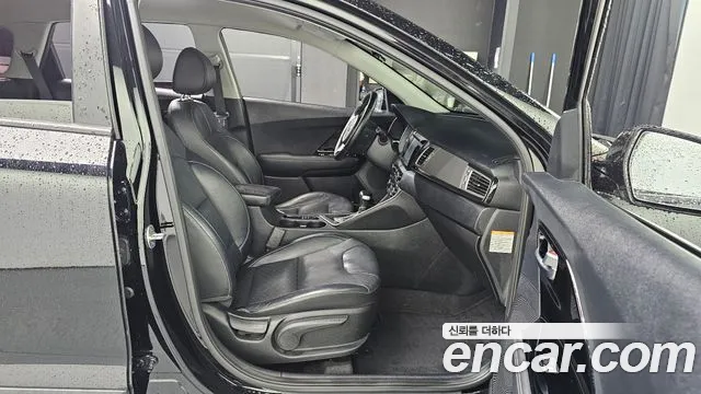 Kia Niro 2019 thumb 8