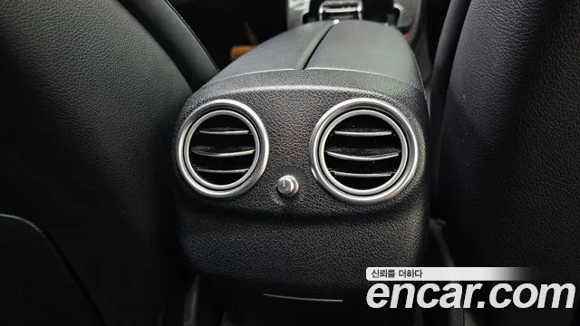 Mercedes-Benz E-Class 2017 thumb 3