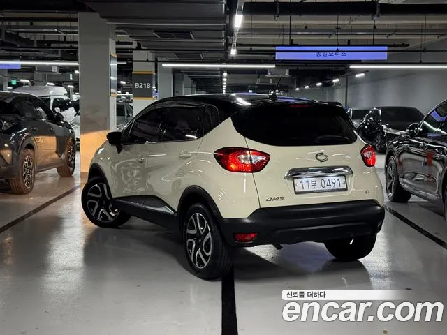 Renault QM3 2015 thumb 11