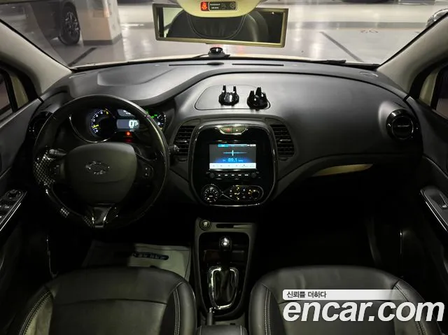 Renault QM3 2015 thumb 10