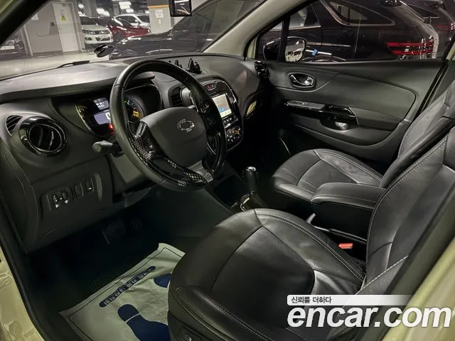 Renault QM3 2015 thumb 9