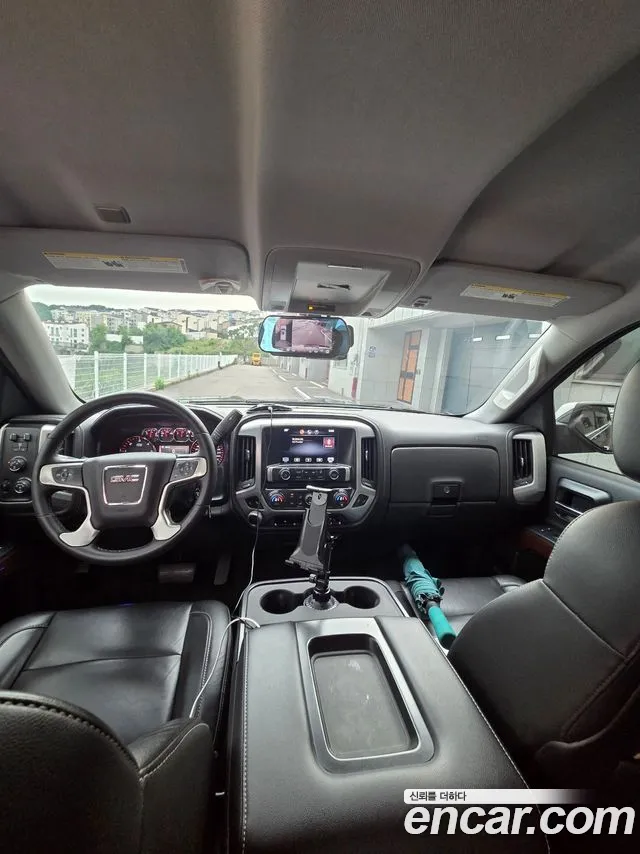 GMC Sierra 2014 thumb 2