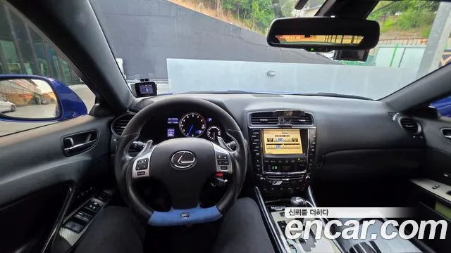 Lexus IS F 2010 thumb 12