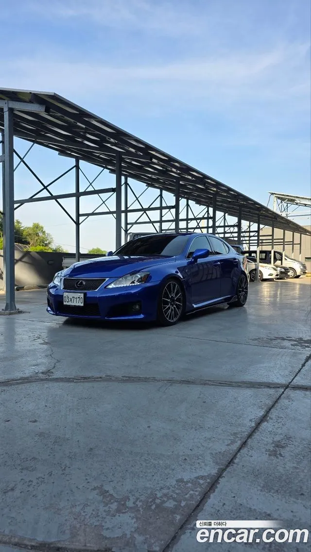 Lexus IS F 2010 thumb 7