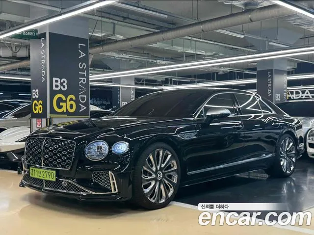 Bentley Flying Spur 2025 thumb 12
