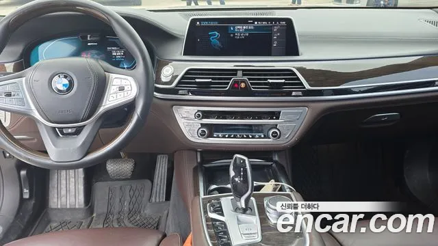 BMW 7 серии 2021 thumb 3