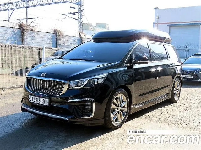 Kia Carnival 2017 thumb 12