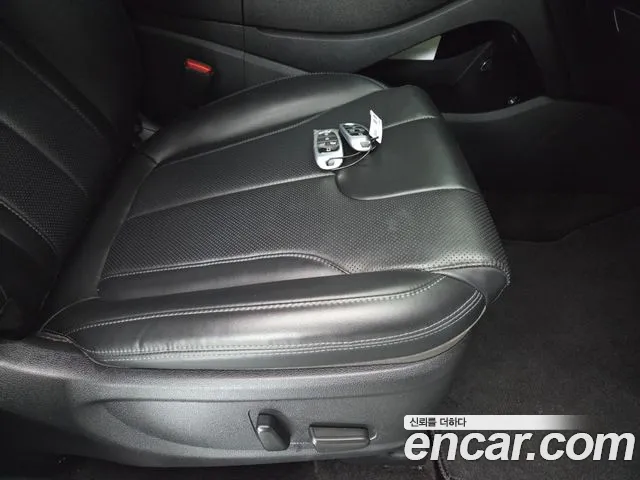 Hyundai Santa Fe 2021 thumb 9