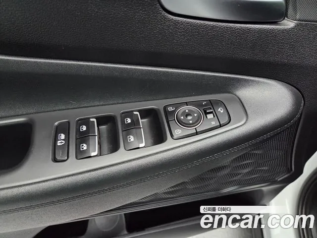 Hyundai Santa Fe 2021 thumb 4
