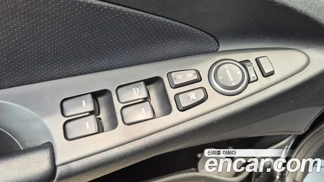 Hyundai Sonata 2012 thumb 2