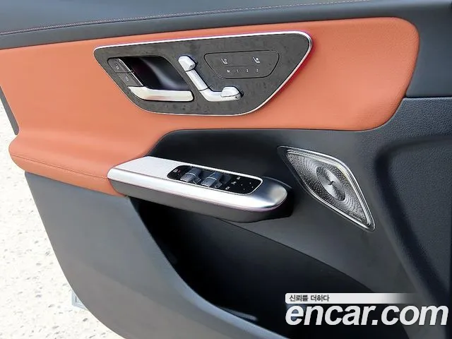 Mercedes-Benz GLC 2025 thumb 11