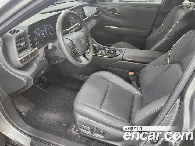 Toyota Crown Crossover 2024 thumb 10