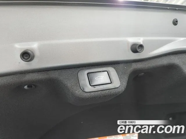 Toyota Crown Crossover 2024 thumb 12