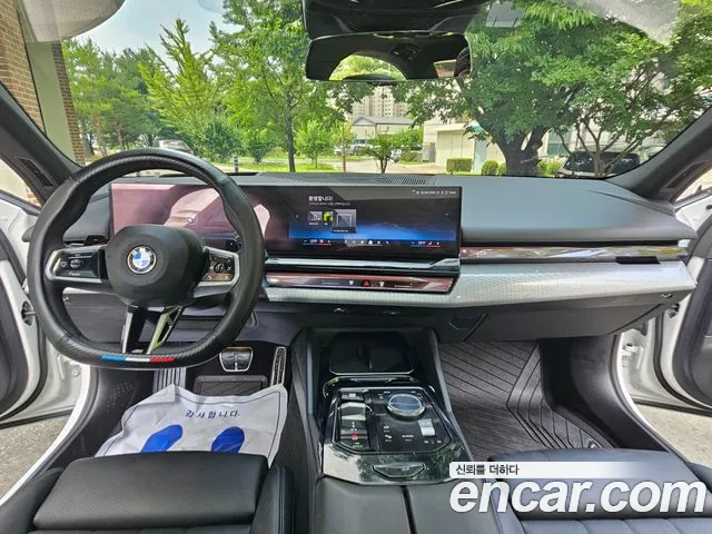 BMW 5 серии 2025 thumb 6