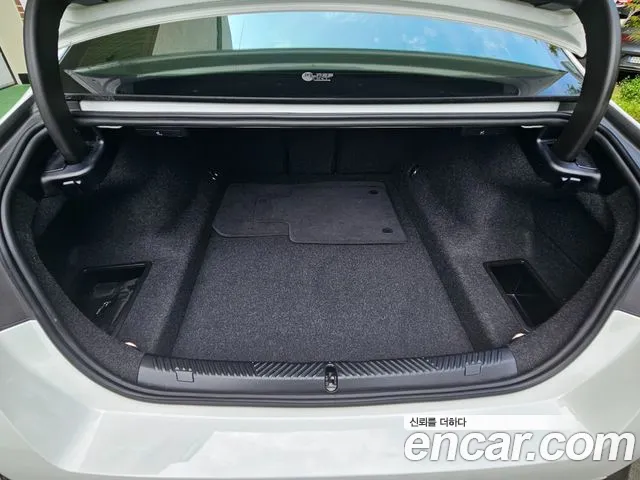 BMW 5 серии 2025 thumb 10