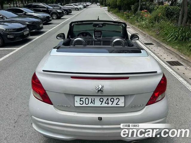Peugeot 207 2011 thumb 11