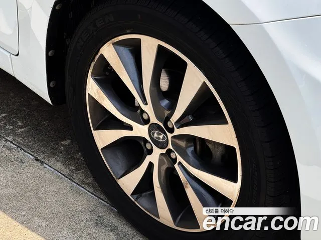 Hyundai Accent 2015 thumb 2