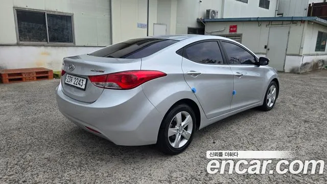 Hyundai Avante 2011 thumb 8
