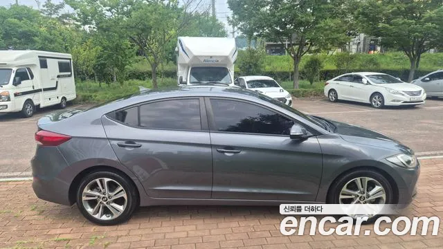 Hyundai AD 2017 thumb 2