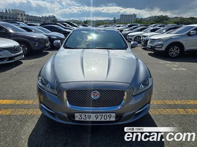 Jaguar XJ 2014 thumb 2