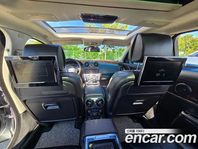Jaguar XJ 2014 thumb 11