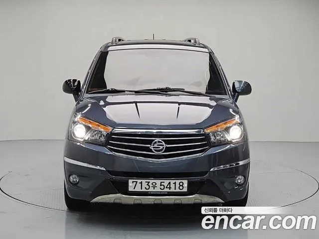 KGM Korando 2016 thumb 11