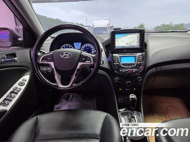 Hyundai Accent 2013 thumb 11