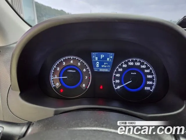 Hyundai Accent 2013 thumb 6