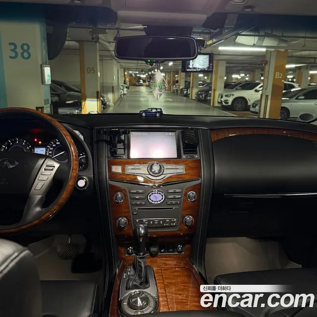 Infiniti QX80 2014 thumb 4