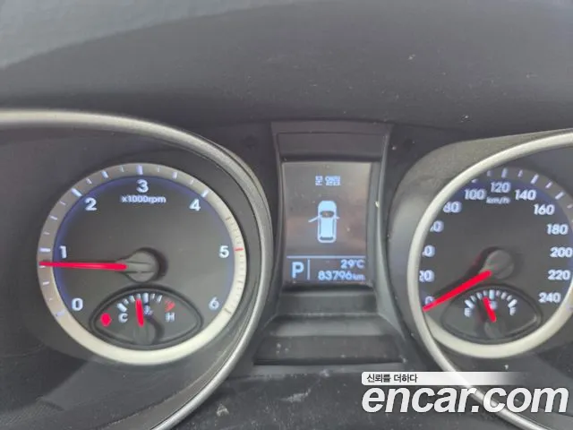 Hyundai Санта Фе 2014 thumb 12