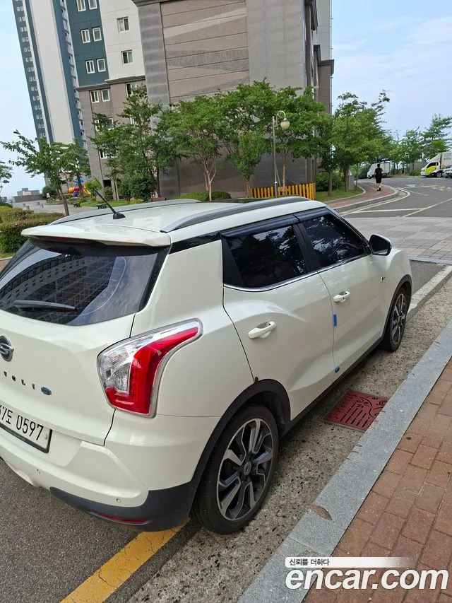 KGM Tivoli 2016 thumb 6