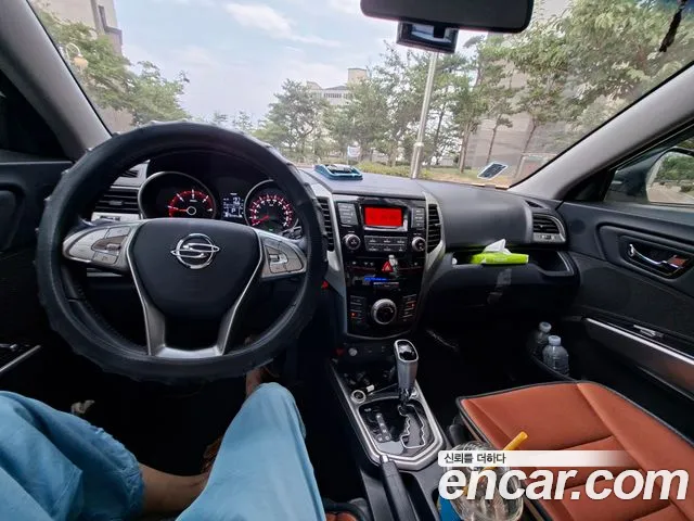 KGM Tivoli 2016 thumb 2